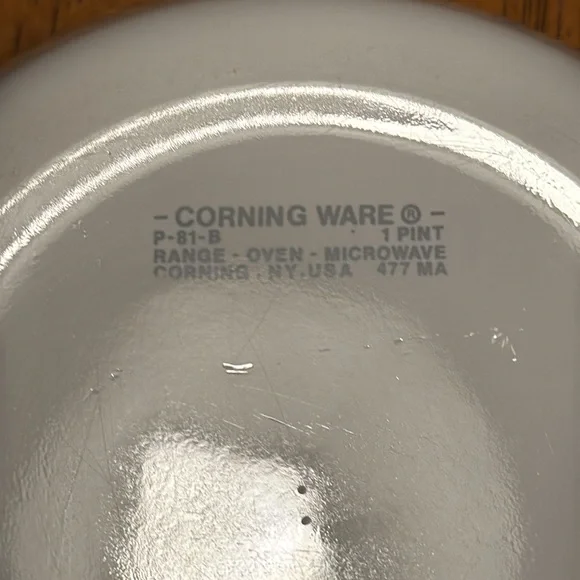 Vtg. 1980s Corning Ware, handled, Blue Cornflower 1 pint casserole/saucepan. - Picture 6 of 9